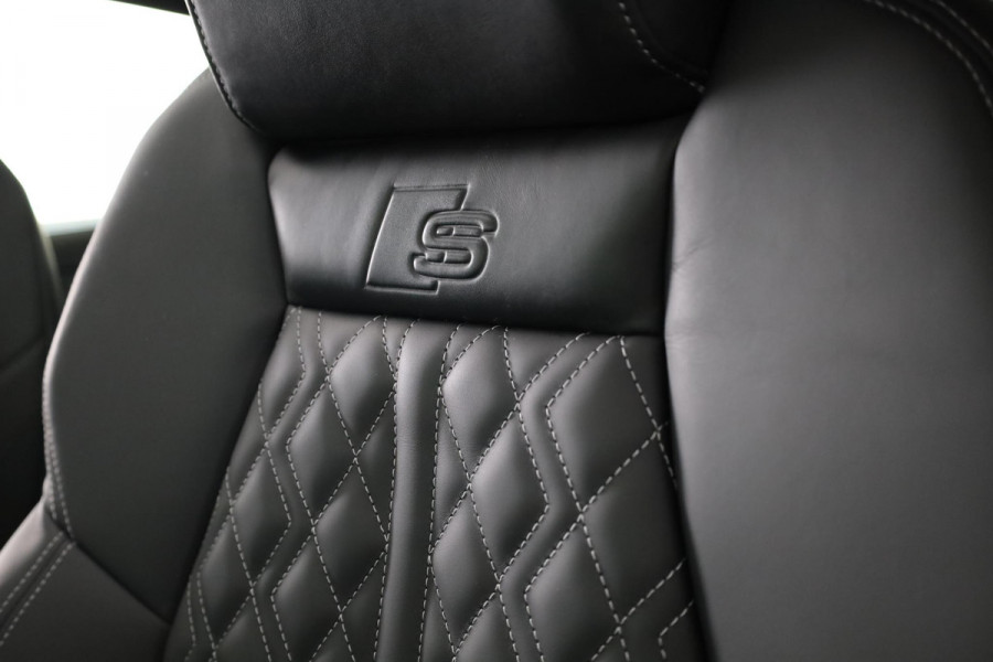 Audi Q4 Sportback e-tron 45 quattro S Edition 82 kWh 286pk | Panoramadak | lederen bekleding | SONOS premium Audio | Parkeercamera|