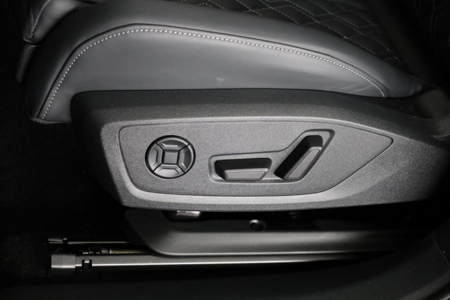 Audi Q4 Sportback e-tron 45 quattro S Edition 82 kWh 286pk | Panoramadak | lederen bekleding | SONOS premium Audio | Parkeercamera|