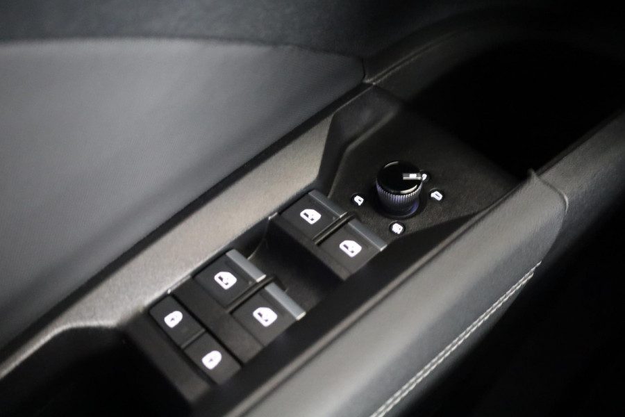 Audi Q4 Sportback e-tron 45 quattro S Edition 82 kWh 286pk | Panoramadak | lederen bekleding | SONOS premium Audio | Parkeercamera|