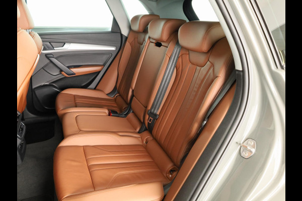 Audi Q5 50 TFSI e S edition 299 pk S-tronic | Navigatie | Parkeersensoren | Achteruitrijcamera | Autom. airco (3 zones) |