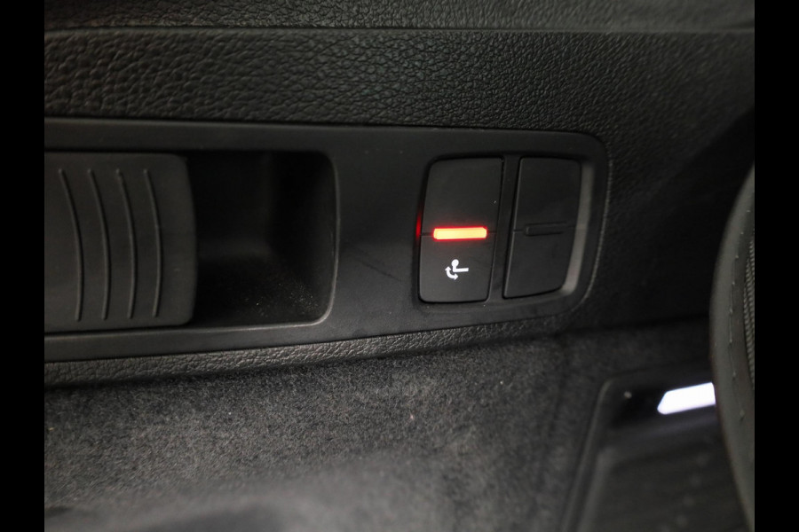Audi Q5 50 TFSI e S edition 299 pk S-tronic | Navigatie | Parkeersensoren | Achteruitrijcamera | Autom. airco (3 zones) |