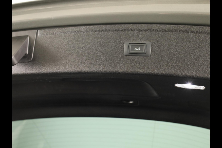 Audi Q5 50 TFSI e S edition 299 pk S-tronic | Navigatie | Parkeersensoren | Achteruitrijcamera | Autom. airco (3 zones) |