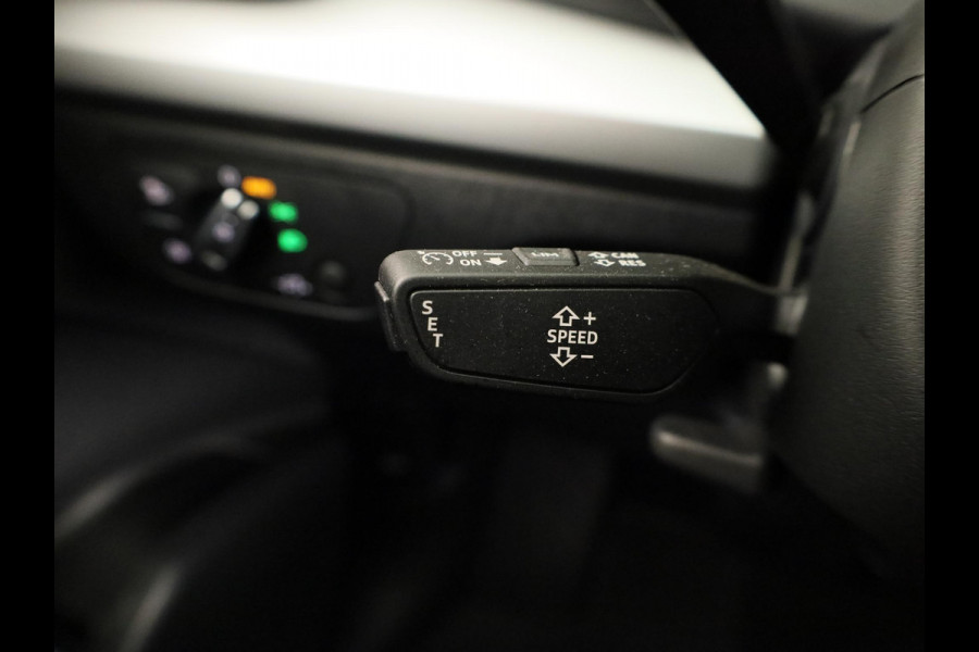 Audi Q5 50 TFSI e S edition 299 pk S-tronic | Navigatie | Parkeersensoren | Achteruitrijcamera | Autom. airco (3 zones) |