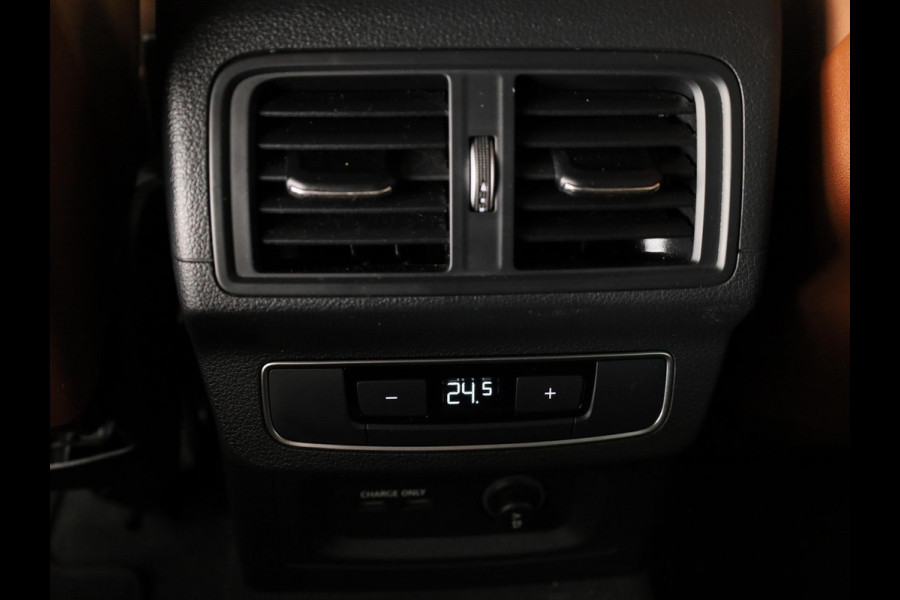 Audi Q5 50 TFSI e S edition 299 pk S-tronic | Navigatie | Parkeersensoren | Achteruitrijcamera | Autom. airco (3 zones) |