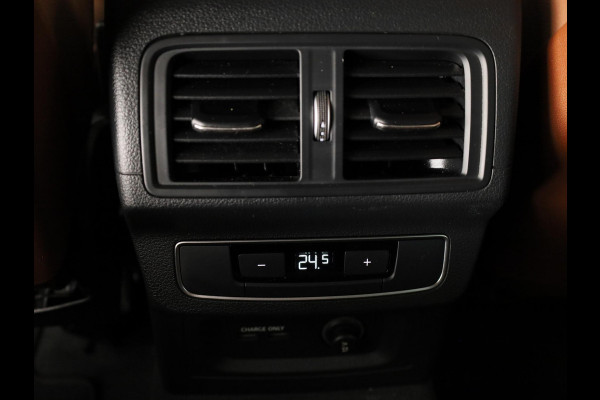 Audi Q5 50 TFSI e S edition 299 pk S-tronic | Navigatie | Parkeersensoren | Achteruitrijcamera | Autom. airco (3 zones) |