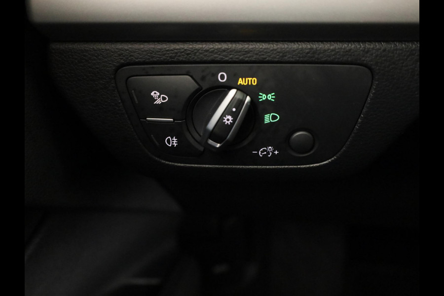 Audi Q5 50 TFSI e S edition 299 pk S-tronic | Navigatie | Parkeersensoren | Achteruitrijcamera | Autom. airco (3 zones) |