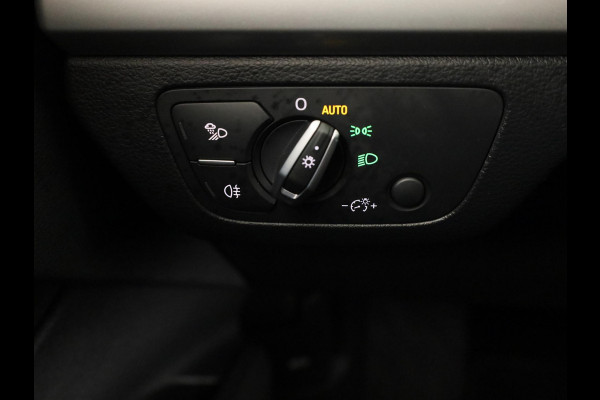 Audi Q5 50 TFSI e S edition 299 pk S-tronic | Navigatie | Parkeersensoren | Achteruitrijcamera | Autom. airco (3 zones) |