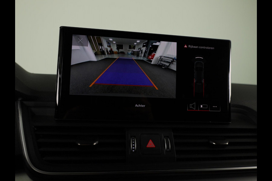 Audi Q5 50 TFSI e S edition 299 pk S-tronic | Navigatie | Parkeersensoren | Achteruitrijcamera | Autom. airco (3 zones) |