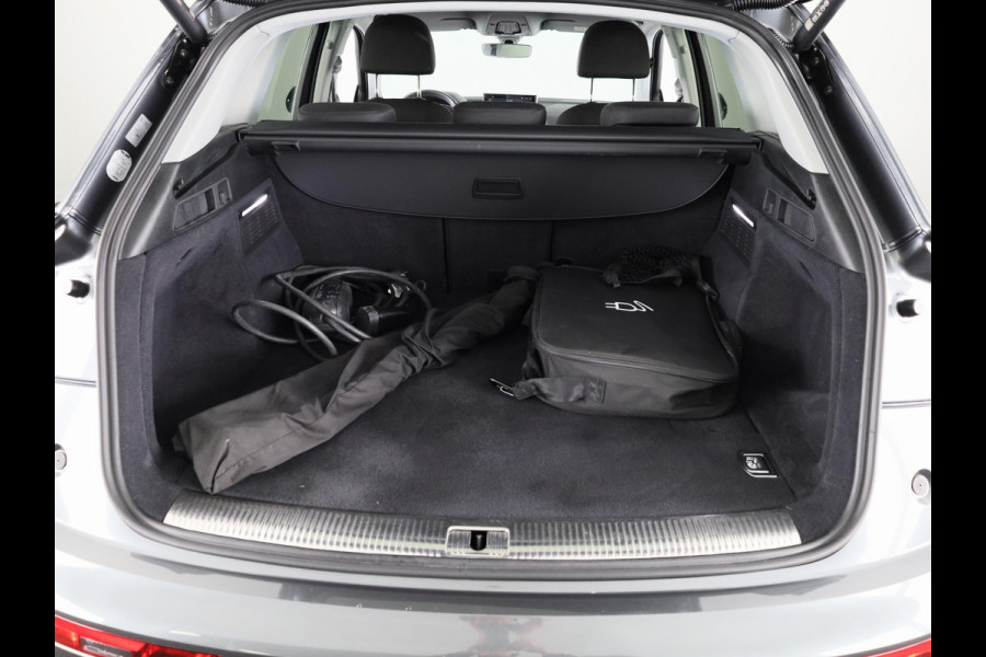 Audi Q5 50 TFSI e S edition Competition 299pk | Adaptieve cruise controle | Stoelverwarming | 21 inch Lichtmetalen velgen | Navigatie