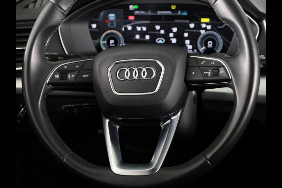Audi Q5 50 TFSI e S edition Competition 299pk | Adaptieve cruise controle | Stoelverwarming | 21 inch Lichtmetalen velgen | Navigatie