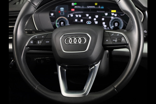 Audi Q5 50 TFSI e S edition Competition 299pk | Adaptieve cruise controle | Stoelverwarming | 21 inch Lichtmetalen velgen | Navigatie
