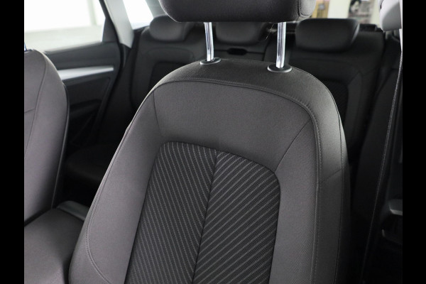 Audi Q5 50 TFSI e S edition Competition 299pk | Adaptieve cruise controle | Stoelverwarming | 21 inch Lichtmetalen velgen | Navigatie