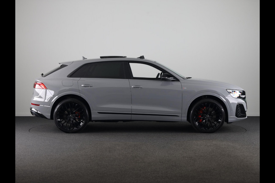 Audi Q8 60 TFSI e quattro Pro Line S Competition 490 PK | Panoramadak | Vier wiel besturen | Exclusive lak | Stoel ventilatie | Verlengde garantie |