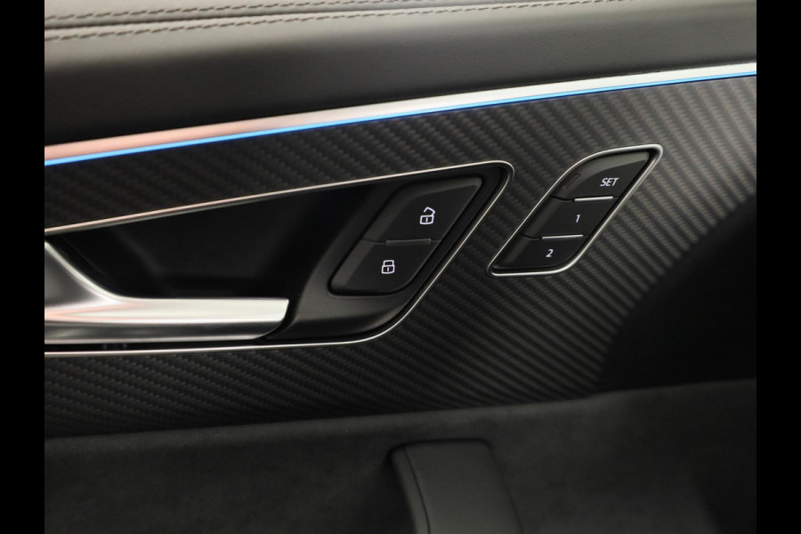 Audi Q8 60 TFSI e quattro Pro Line S Competition 490 PK | Panoramadak | Vier wiel besturen | Exclusive lak | Stoel ventilatie | Verlengde garantie |
