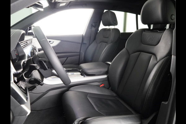 Audi Q8 55 TFSI e quattro Pro Line S 394pk | Panoramadak | Lederen bekleding | Head Up Display | Luchtvering | Trekhaak