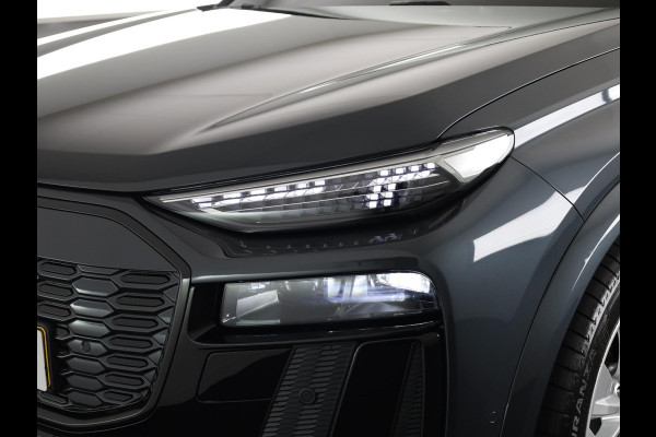 Audi Q6 e-tron S edition 83 kWh | 360 Camera | Panoramadak | Bijrijdersscherm | Privacy Glass | Alarm klasse 5 |