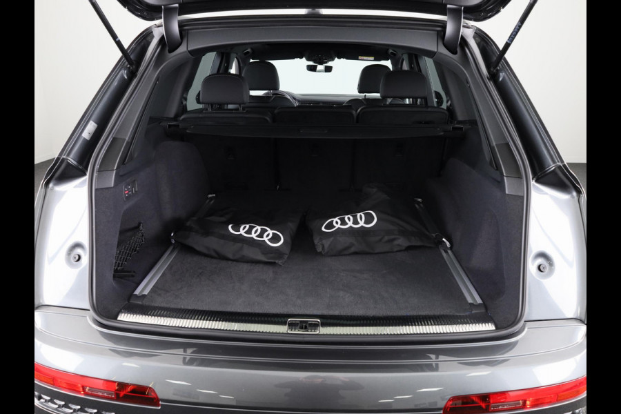 Audi Q7 55 TFSI e quattro Pro Line S 394pk | Panoramadak | Adaptive cruisecontrol |  B&O soundsysteem | Optiekpakket zwart Plus | Privacy Glass | Trekhaak