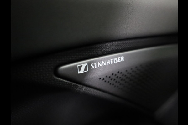 CUPRA Terramar 1.5 TSI e-Hybrid Business 204PK | Trekhaak | Matte Lak | Sennheiser | Elektrisch Verstelbare Voorstoelen | 360 Camera |