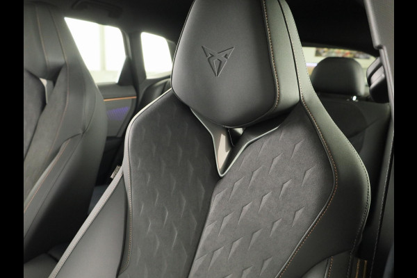 CUPRA Terramar 1.5 TSI e-Hybrid Business 204PK | Trekhaak | Matte Lak | Sennheiser | Elektrisch Verstelbare Voorstoelen | 360 Camera |