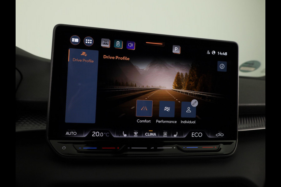 CUPRA Terramar 1.5 TSI e-Hybrid Business 204PK | Trekhaak | Matte Lak | Sennheiser | Elektrisch Verstelbare Voorstoelen | 360 Camera |