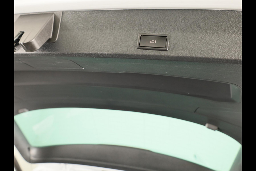 Seat Ateca 1.5 TSI Xcellence Business Intense 150pk | Lederen bekleding | 360° Camera | Apple Carplay | Verwarmbare voorruit | Virtual Cockpit | Keyless Entry