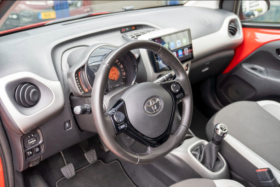 Toyota Aygo 1.0 VVT-i x-Nav | Prijs rijklaar incl. 12 mnd garantie | Bluetooth Usb Camera Airco