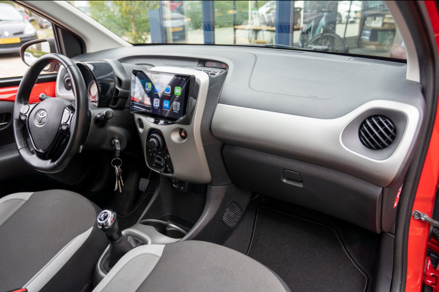 Toyota Aygo 1.0 VVT-i x-Nav | Prijs rijklaar incl. 12 mnd garantie | Bluetooth Usb Camera Airco