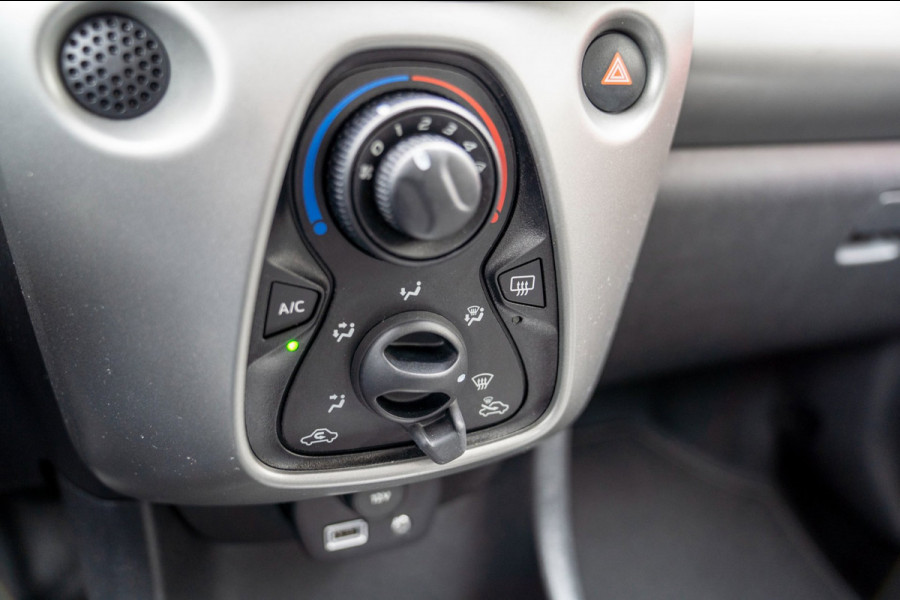 Toyota Aygo 1.0 VVT-i x-Nav | Prijs rijklaar incl. 12 mnd garantie | Bluetooth Usb Camera Airco