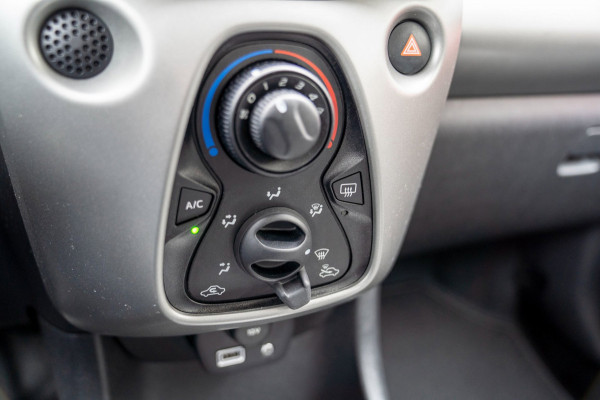 Toyota Aygo 1.0 VVT-i x-Nav | Prijs rijklaar incl. 12 mnd garantie | Bluetooth Usb Camera Airco