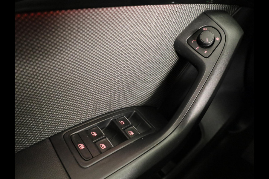 Seat Ateca 1.4 EcoTSI FR Business Intense 150pk Automaat | Navigatie | Parkeercamera | Verwarmbare