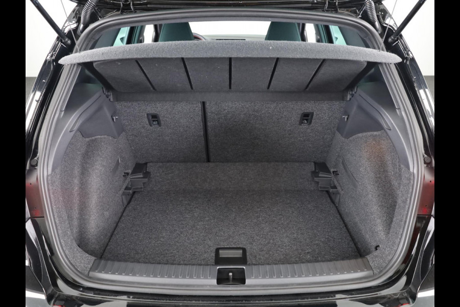 Seat Arona FR Business Connect 1.0 TSI 95 pk 5 versn. Hand | Black pack | Adaptive Cruise | Parkeercamera | |18 inch | Stoelverwarming | Carplay