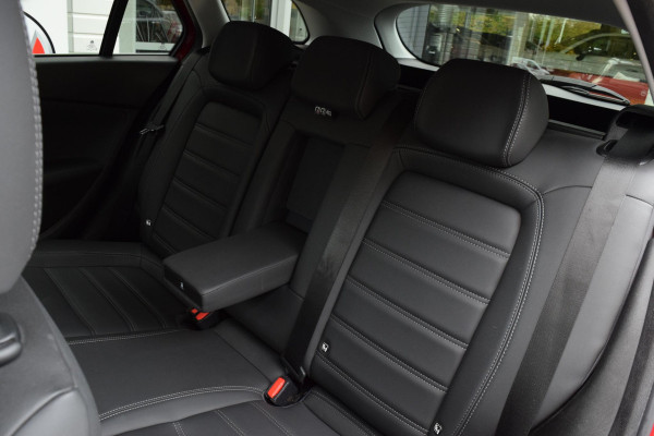 Fiat Tipo Stationwagon 1.4 T-Jet 16v Bus. Lusso|Leer|Nav|Trekhaak