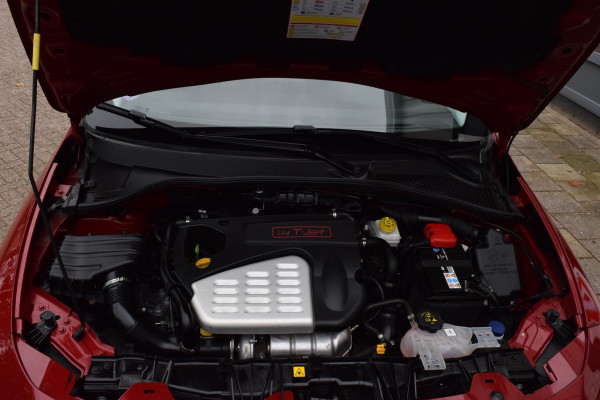 Fiat Tipo Stationwagon 1.4 T-Jet 16v Bus. Lusso|Leer|Nav|Trekhaak