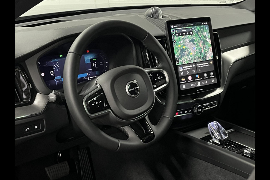 Volvo XC60 T8 PHEV AWD Ultra Black Edition Trekhaak | Bowers & Wilkins |  Massage | Open dak |  Stoel ventilatie | Stoel-/stuurverwarming | Head-up | 360 camera | *455PK*