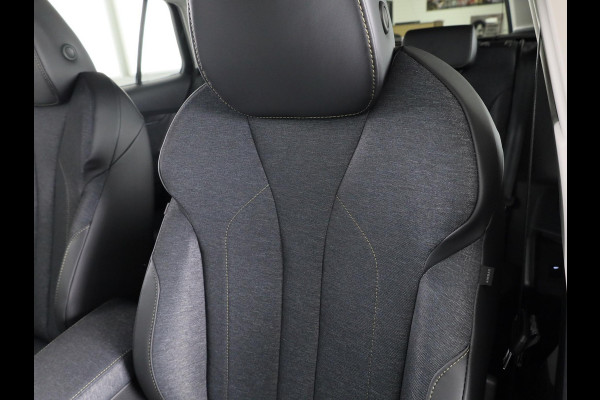 Škoda Elroq 60 Business Edition - Tour 204pk | Trekhaak | 20 inch | Stoelverwarming | Adaptive Cruise Control | Blind Spot