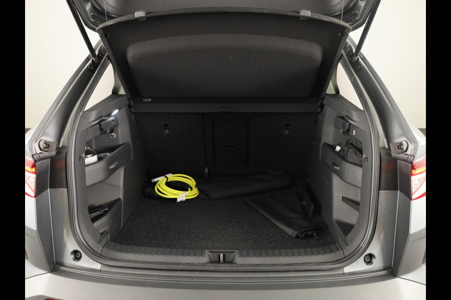 Škoda Elroq 60 Business Edition - Tour 204pk | 20 inch | Stoelverwarming | Adaptive Cruise Control | Blind Spot