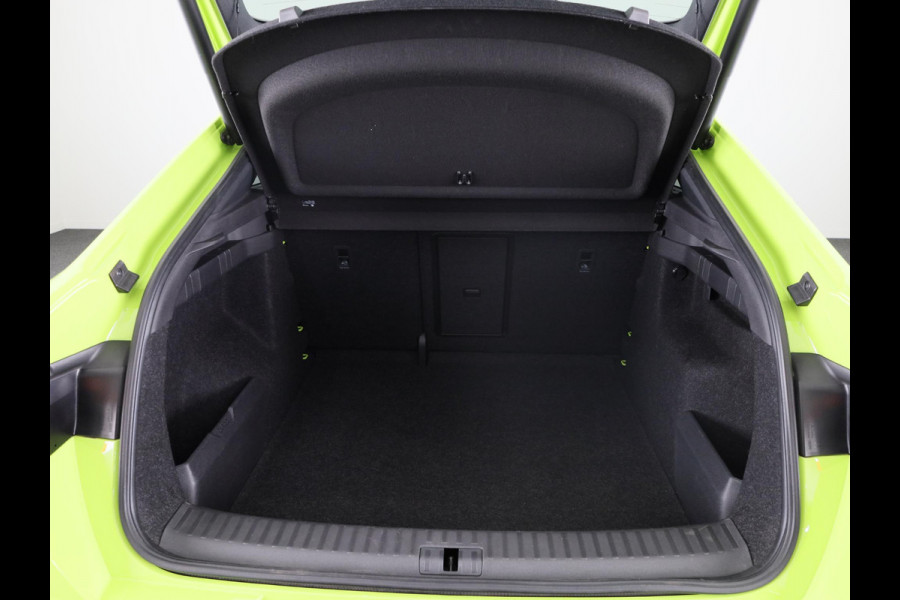 Škoda ENYAQ Coupé iV 80 RS 299pk | SoH 93% | Panoramadak | Elektrisch verstelbare stoelen met geheugen | Verwarmbare voorstoelen en achterbank |