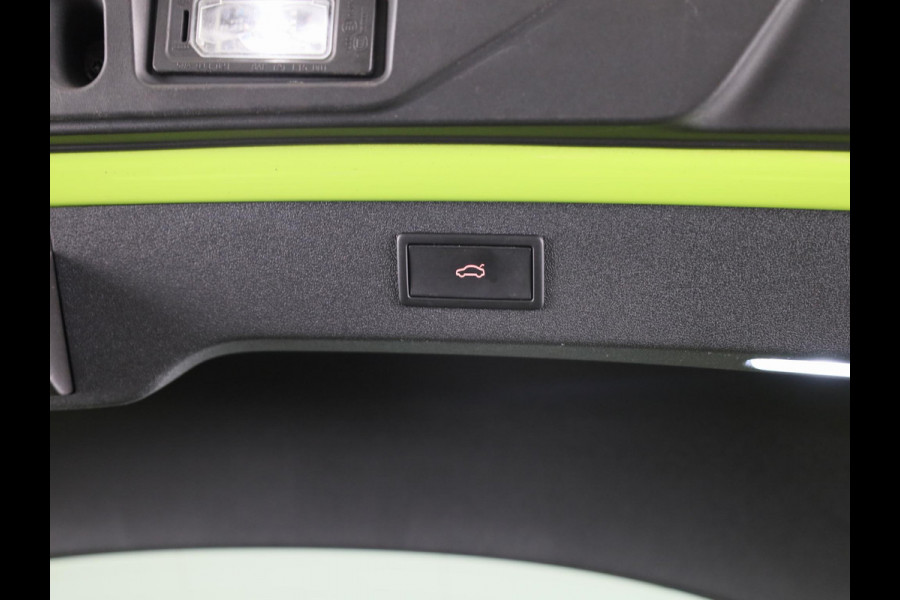 Škoda ENYAQ Coupé iV 80 RS 299pk | SoH 93% | Panoramadak | Elektrisch verstelbare stoelen met geheugen | Verwarmbare voorstoelen en achterbank |