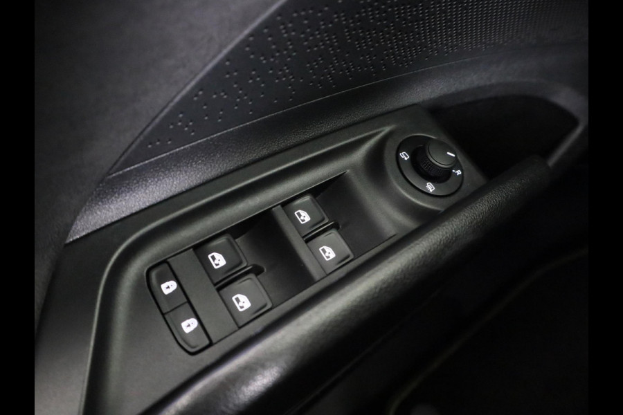 Škoda ENYAQ Coupé iV 80 RS 299pk | SoH 93% | Panoramadak | Elektrisch verstelbare stoelen met geheugen | Verwarmbare voorstoelen en achterbank |