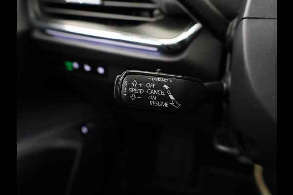 Škoda ENYAQ Coupé iV 80 RS 299pk | SoH 93% | Panoramadak | Elektrisch verstelbare stoelen met geheugen | Verwarmbare voorstoelen en achterbank |