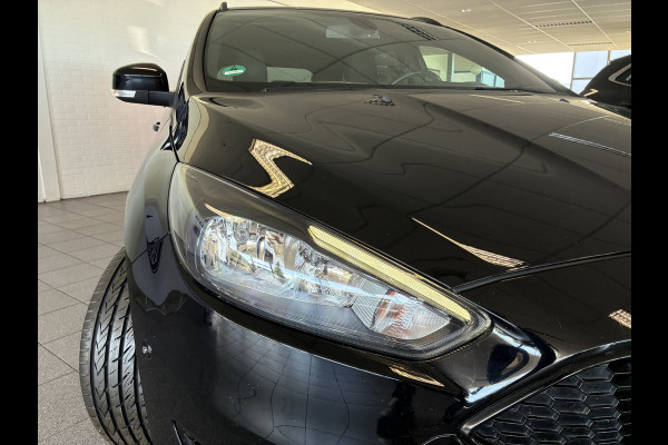 Ford FOCUS Wagon 125PK ST-Line 18-inch-navi-climatecontrole-privacyglass