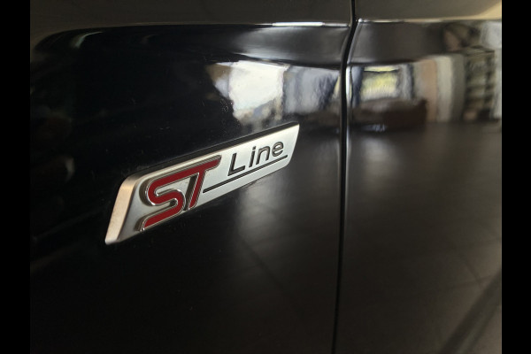 Ford FOCUS Wagon 125PK ST-Line 18-inch-navi-climatecontrole-privacyglass