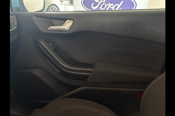 Ford Fiesta 125pk Hybride Titanium MHEV winterpakket-apple carplay-privacyglass