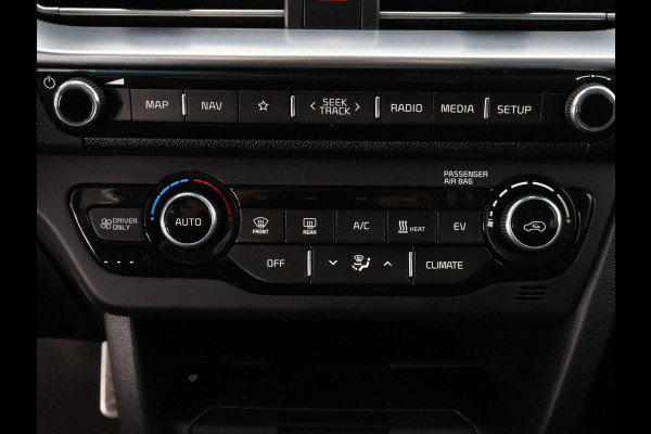 Kia e-Niro DynamicPlusLine 64 kWh SOH 100% | 450 km actieradius | 1e eigenaar | Navigatie | Camera |