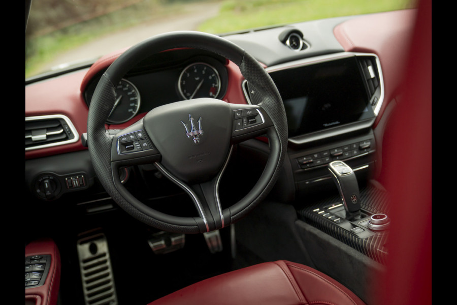 Maserati Ghibli Trofeo 3.8 V8 580pk | Atelier int. | 1e eigenaar | Stoelventilatie