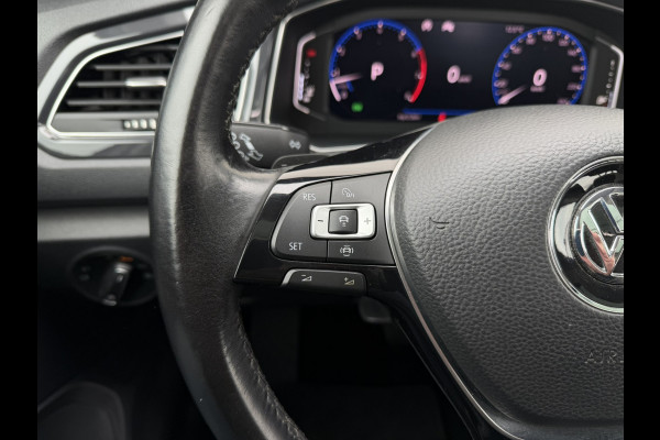 Volkswagen T-Roc 1.5 TSI Sport | Pano | Trekhaak | LED | Carplay | Camera | Virtual Cockpit | PDC
