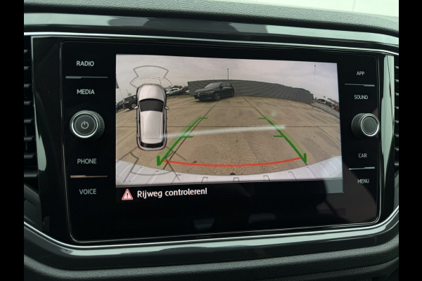 Volkswagen T-Roc 1.5 TSI Sport | Pano | Trekhaak | LED | Carplay | Camera | Virtual Cockpit | PDC
