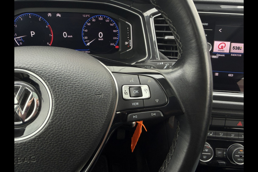 Volkswagen T-Roc 1.5 TSI Sport | Pano | Trekhaak | LED | Carplay | Camera | Virtual Cockpit | PDC