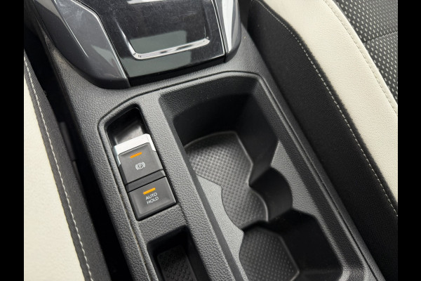 Volkswagen T-Roc 1.5 TSI Sport | Pano | Trekhaak | LED | Carplay | Camera | Virtual Cockpit | PDC