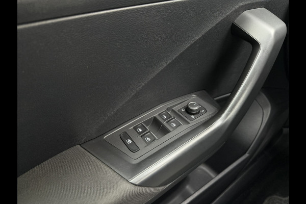 Volkswagen T-Roc 1.5 TSI Sport | Pano | Trekhaak | LED | Carplay | Camera | Virtual Cockpit | PDC